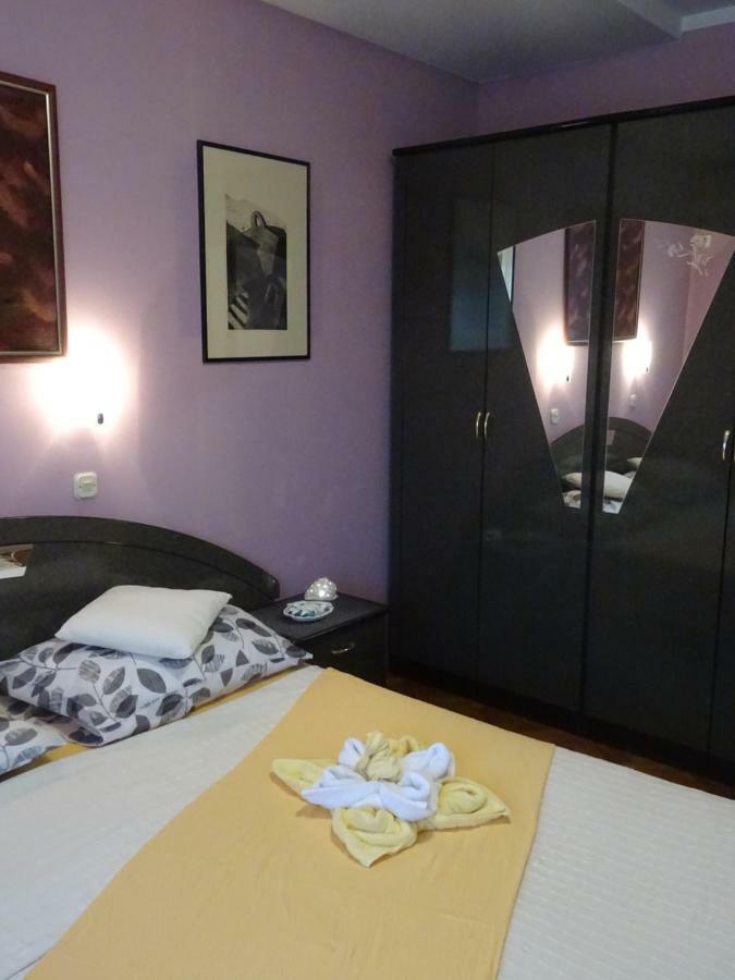 Apartman Iris S Terasom Rijeka Exterior foto