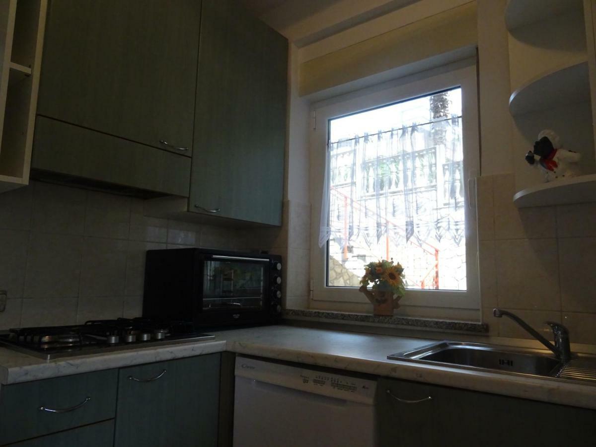 Apartman Iris S Terasom Rijeka Exterior foto